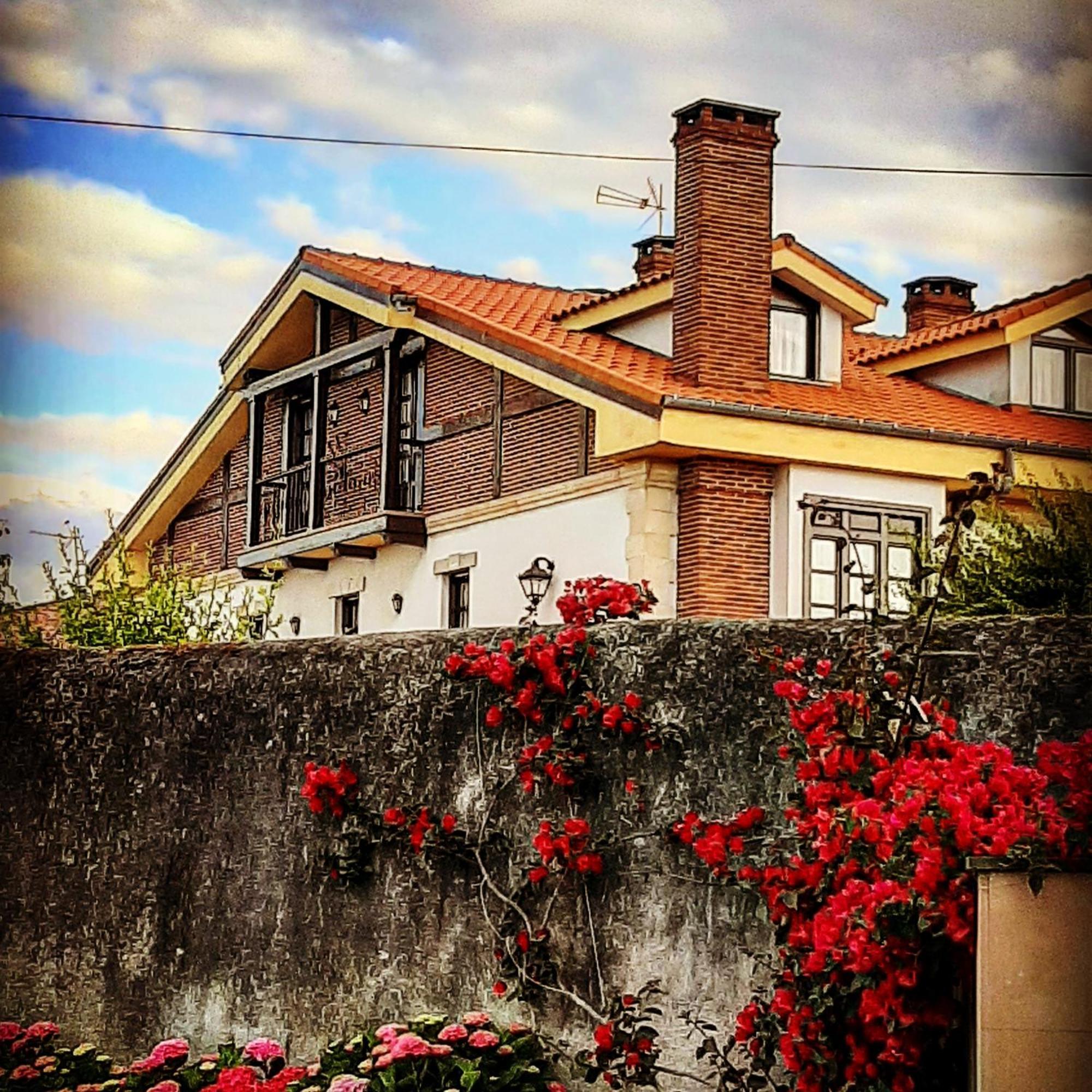Posada Marina Suances Buitenkant foto